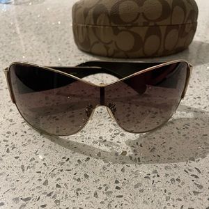 Coach sunglasses with case